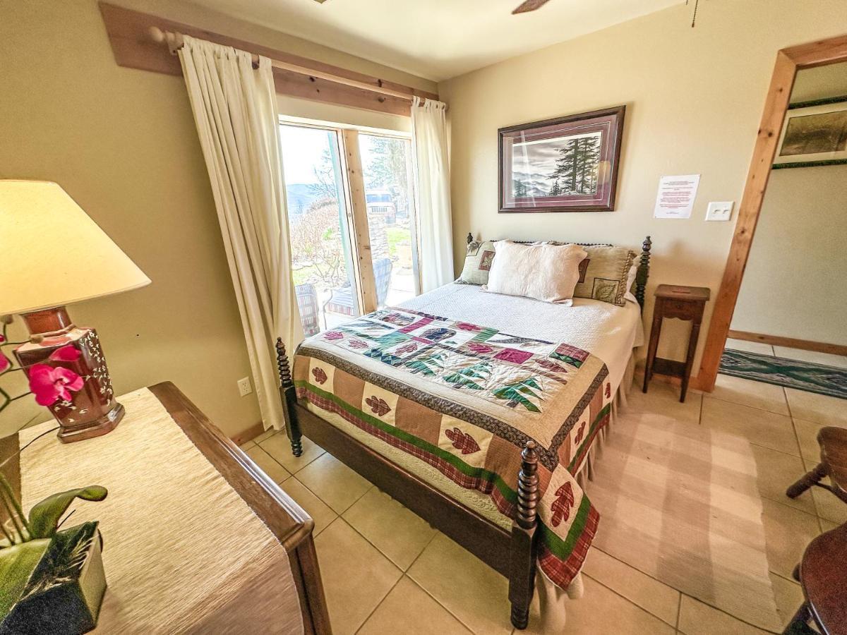 Tanasi Lodge - Reunions, Retreats, Weddings, Family Getaways Sevierville Exterior foto