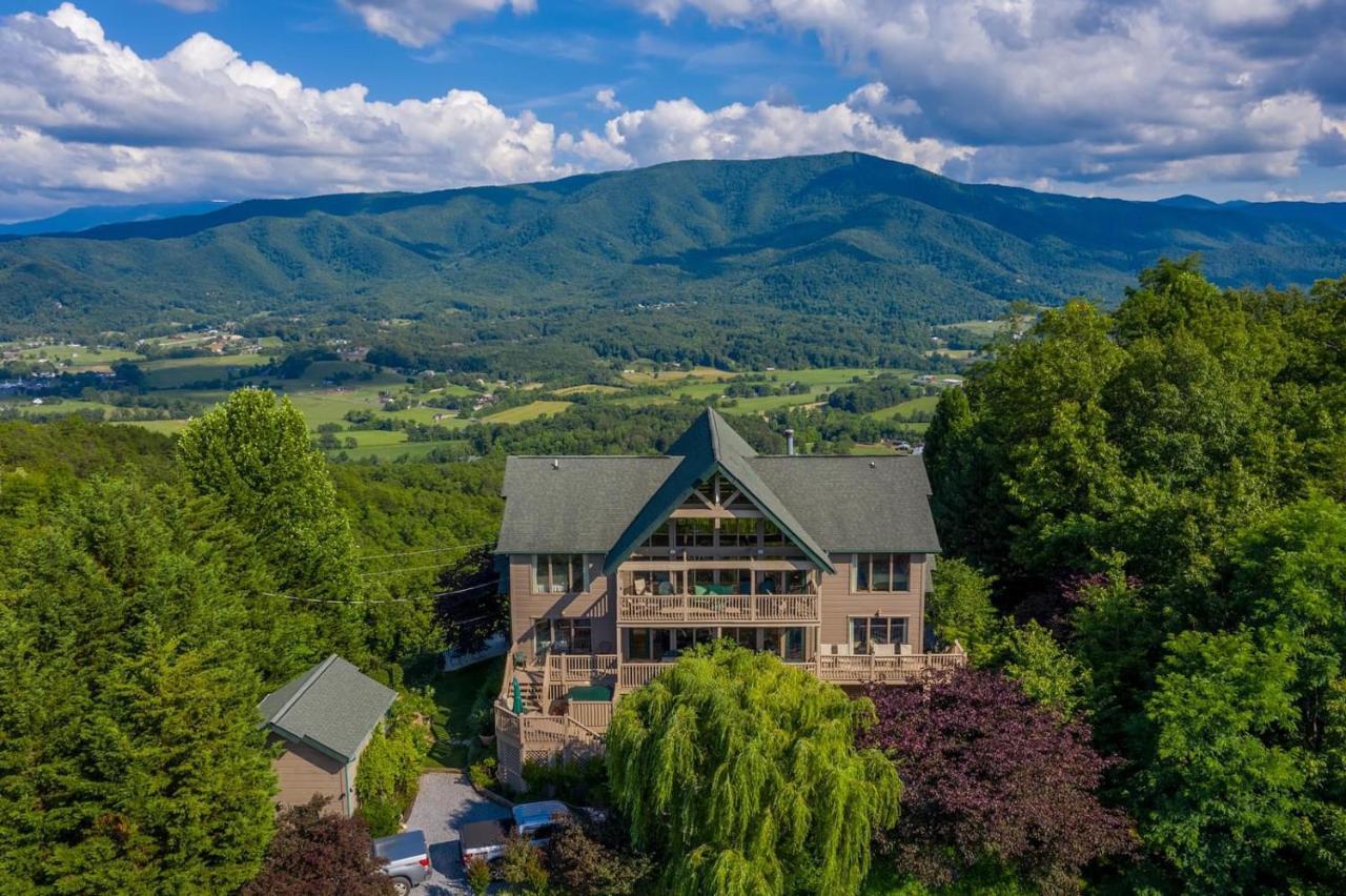 Tanasi Lodge - Reunions, Retreats, Weddings, Family Getaways Sevierville Exterior foto